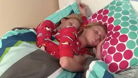 Stellar POINT OF VIEW forearm-job by small stepdaughters in pajamas